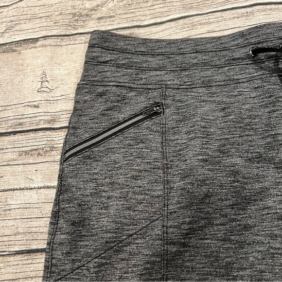 Athleta Athleisure Skort in Charcoal Grey Size Medium - Picture 7 of 11